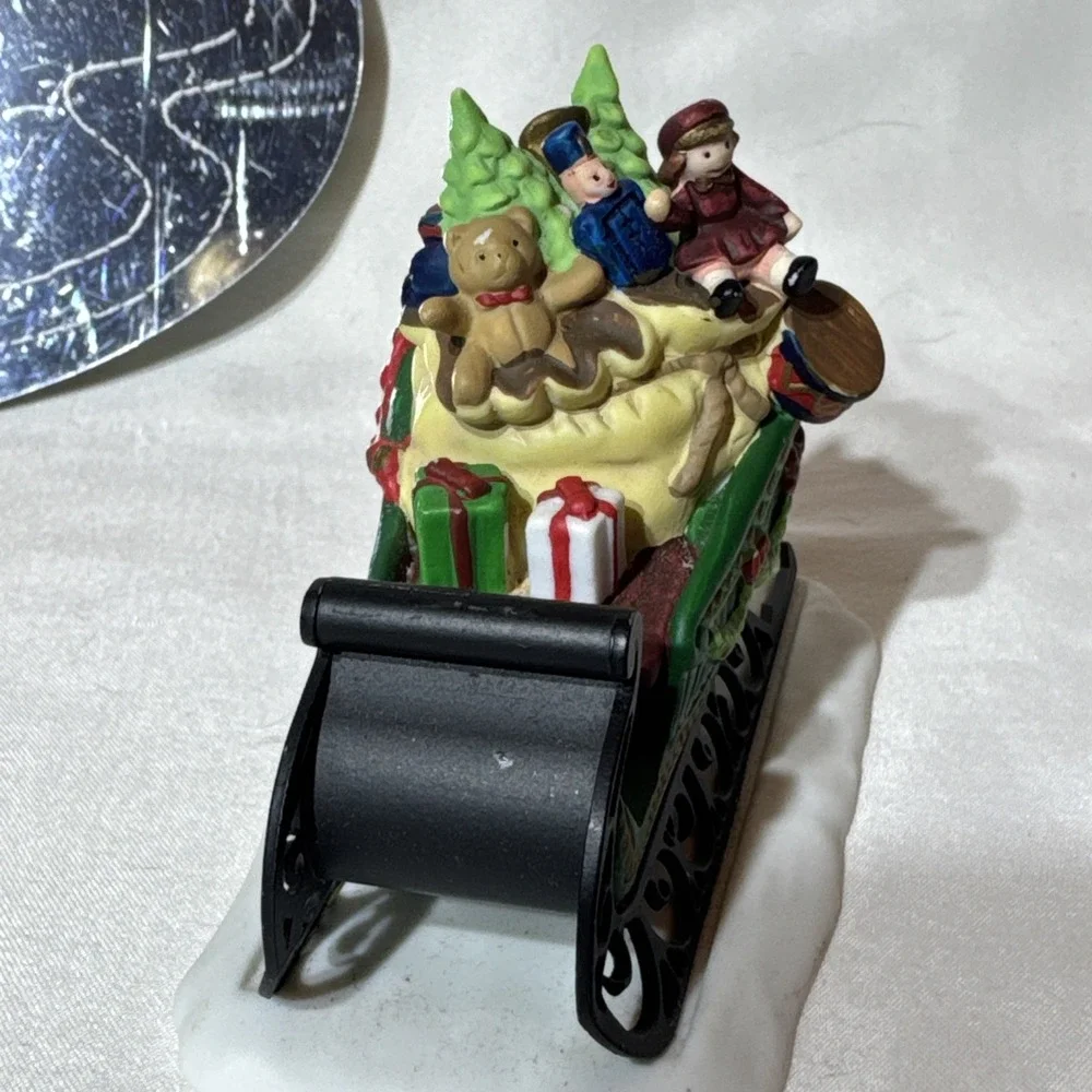 Lot of Christmas Village Santa Miniature Accessories Dept‎ 56 Hallmark READ